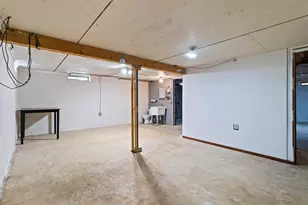 1610 Holly Dr, Manitowoc, WI 54220 - Photo 30