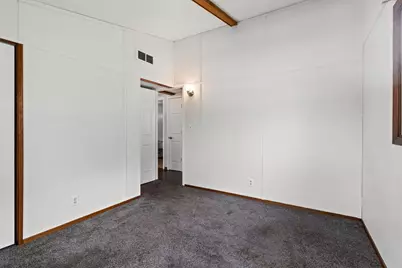 1610  Holly Dr, Manitowoc, WI 54220 - Photo 22
