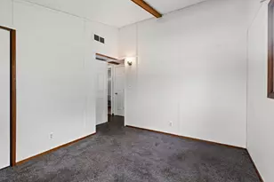 1610 Holly Dr, Manitowoc, WI 54220 - Photo 22