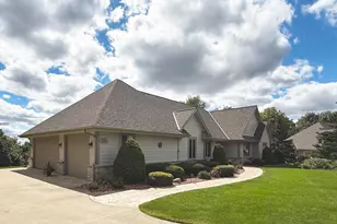 N53W27843 Hanover Hill Rd, Sussex, WI 53089 - Photo 2