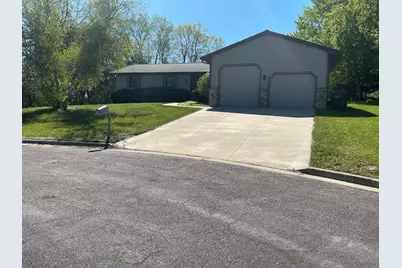 201  Pauquette Dr, Poynette, WI 53955 - Photo 1