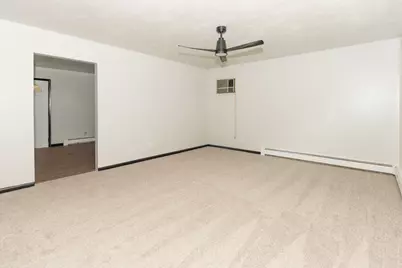 2261  Robinson Dr, Beloit, WI 53511 - Photo 6