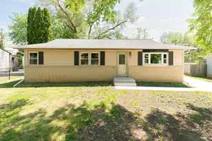 2261 Robinson Dr, Beloit, WI 53511 - Photo 36