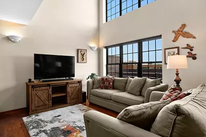 415  6th St #410, La Crosse, WI 54601 - Photo 6
