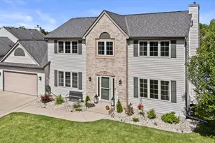 602 Woodland Cir, Racine, WI 53185 - Photo 2