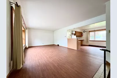 3205 N 10th St, Sheboygan, WI 53083 - Photo 6
