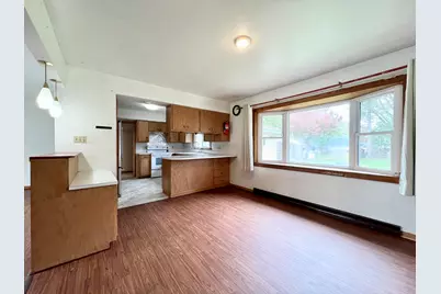 3205 N 10th St, Sheboygan, WI 53083 - Photo 10