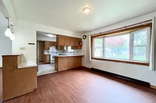 3205 N 10th St, Sheboygan, WI 53083 - Photo 10