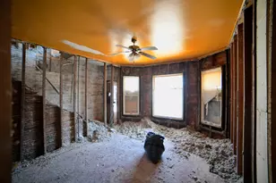 2565 N Dr William Finlayson St, Milwaukee, WI 53212 - Photo 2