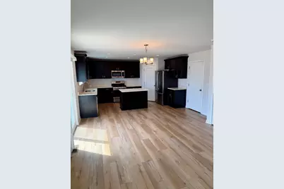 1933  Cheshire Dr, Racine, WI 53182 - Photo 6
