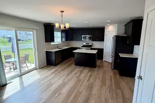 1933 Cheshire Dr, Racine, WI 53182 - Photo 2