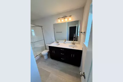 1933  Cheshire Dr, Racine, WI 53182 - Photo 16