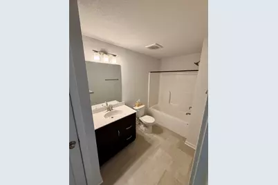 1933  Cheshire Dr, Racine, WI 53182 - Photo 22