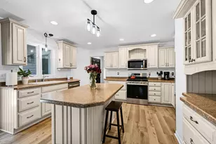 14390 W Wilbur Dr, New Berlin, WI 53151 - Photo 10