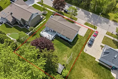 924 N Grant St, Port Washington, WI 53074 - Photo 24