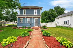 203 Williams St, Randolph, WI 53956 - Photo 2