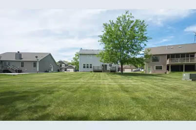 501  Manning Way Way, Lake Geneva, WI 53147 - Photo 6