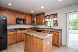 501 Manning Way, Lake Geneva, WI 53147 - Photo 6