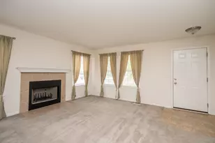501 Manning Way, Lake Geneva, WI 53147 - Photo 4