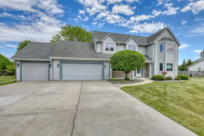 W146N6234  Wigwam Ct, Menomonee Falls, WI 53051 - Photo 1