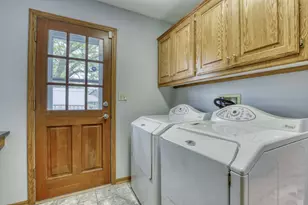 W146N6234 Wigwam Dr, Menomonee Falls, WI 53051 - Photo 20