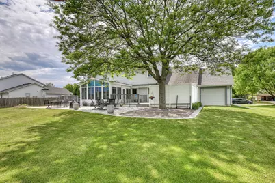 W146N6234  Wigwam Ct, Menomonee Falls, WI 53051 - Photo 46