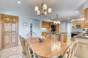 W146N6234 Wigwam Dr, Menomonee Falls, WI 53051 - Photo 6