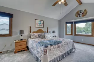 W146N6234 Wigwam Dr, Menomonee Falls, WI 53051 - Photo 24
