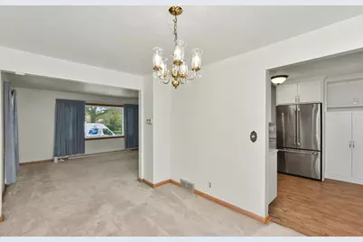 6533 W Medford Ave, Milwaukee, WI 53218 - Photo 8