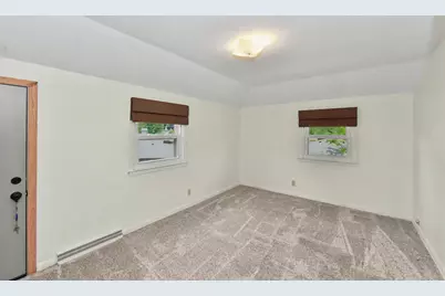 6533 W Medford Ave, Milwaukee, WI 53218 - Photo 20
