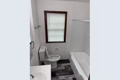 2407  Summit Ave, Waukesha, WI 53188 - Photo 28