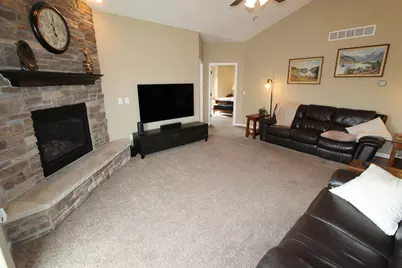 282  Settlement Dr, Racine, WI 53105 - Photo 16