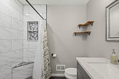 1128 S 98th St, West Allis, WI 53214 - Photo 14