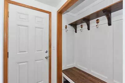 3444 N Mayfair Rd, Wauwatosa, WI 53222 - Photo 8