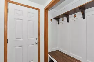 3444 N Mayfair Rd, Wauwatosa, WI 53222 - Photo 8