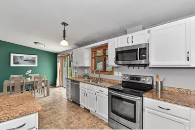 3444 N Mayfair Rd, Wauwatosa, WI 53222 - Photo 2