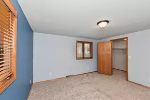 3444 N Mayfair Rd, Wauwatosa, WI 53222 - Photo 16
