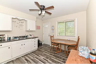 926 E Waterford Ave, Milwaukee, WI 53207 - Photo 18