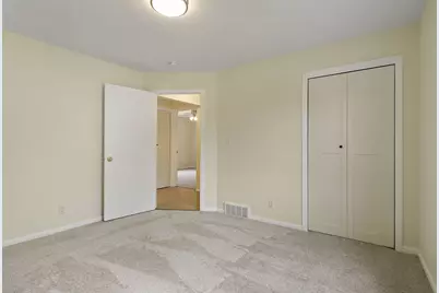 5117  58th St, Kenosha, WI 53144 - Photo 10