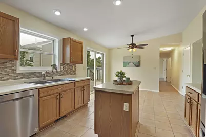 5117  58th St, Kenosha, WI 53144 - Photo 6