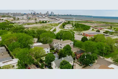 2425 S Superior St, Milwaukee, WI 53207 - Photo 58