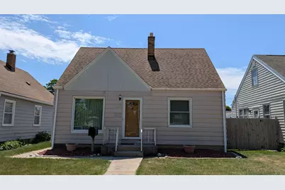 9435 W Lisbon Ave, Milwaukee, WI 53222 - Photo 2