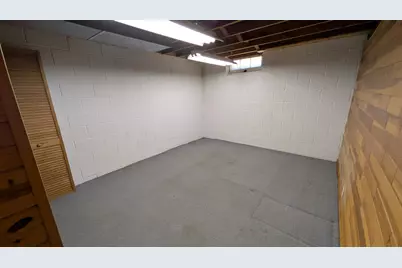 9435 W Lisbon Ave, Milwaukee, WI 53222 - Photo 24