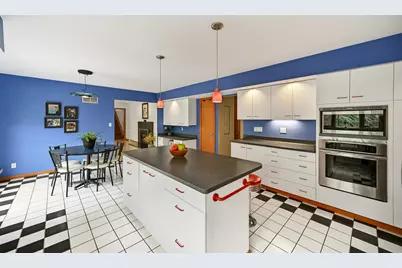 13320 W North Ln, New Berlin, WI 53151 - Photo 8