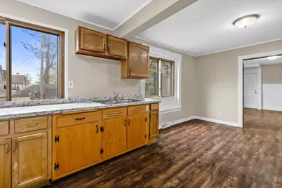 1613  Taylor Ave, Racine, WI 53403 - Photo 6
