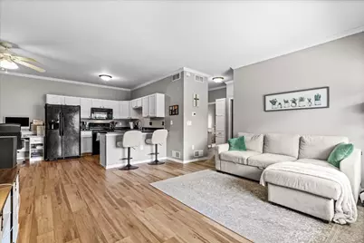6924 S Rolling Meadows Ct, Oak Creek, WI 53154 - Photo 2