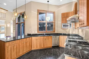 7513 W Tuckaway Pines Cir, Franklin, WI 53132 - Photo 6
