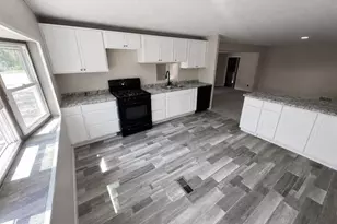N7378 Wautoma Ave, Germantown, WI 53950 - Photo 6