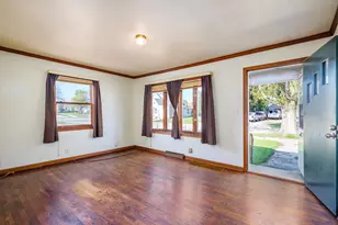 5923 44th Ave, Kenosha, WI 53144 - Photo 8