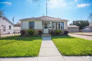 5923 44th Ave, Kenosha, WI 53144 - Photo 2